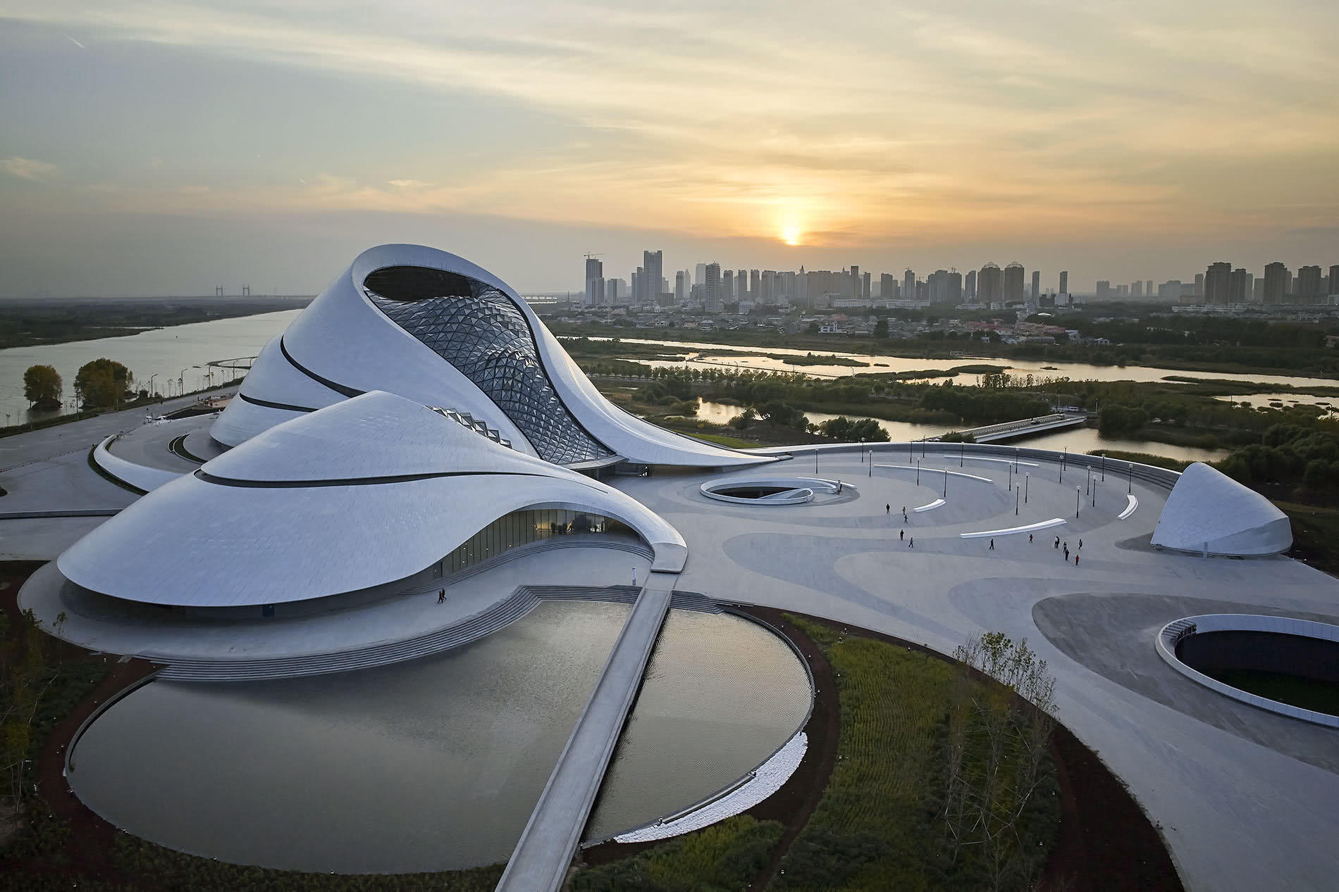 中国最牛的建筑,耗资1.5亿建成,却被评为“世界最佳”建筑!