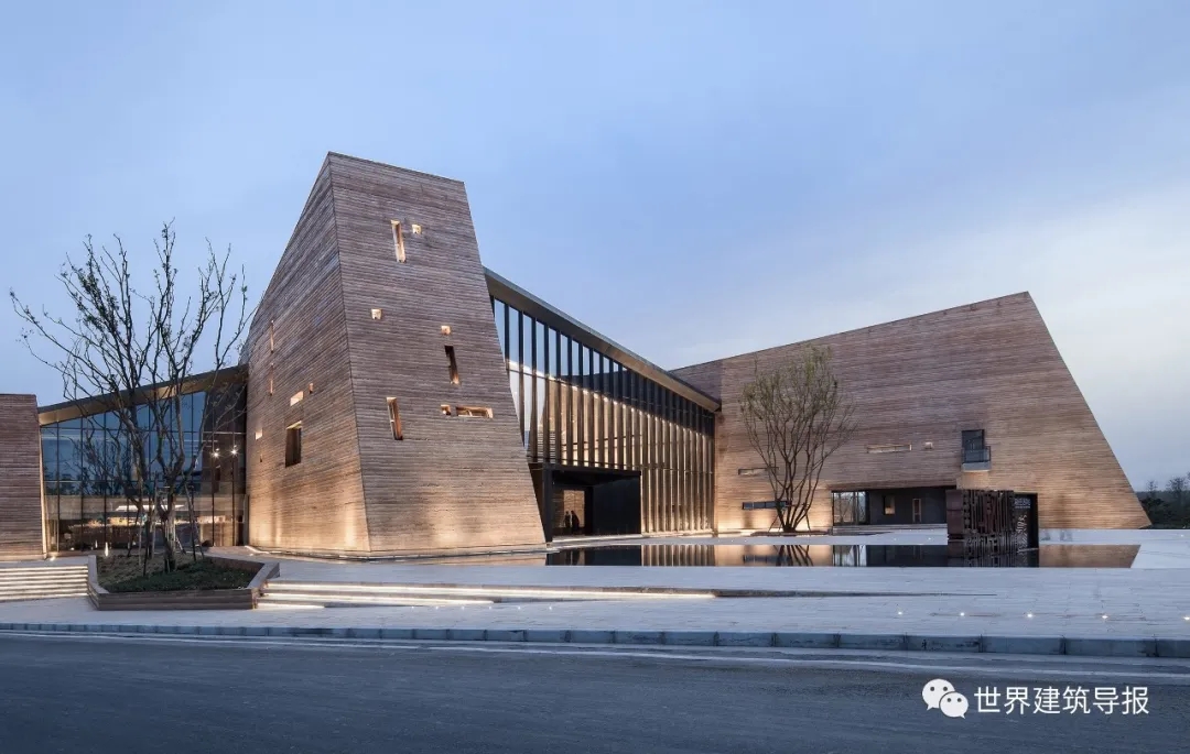 《世界建筑导报》丨鉴赏丨郑州建业足球小镇游客中心